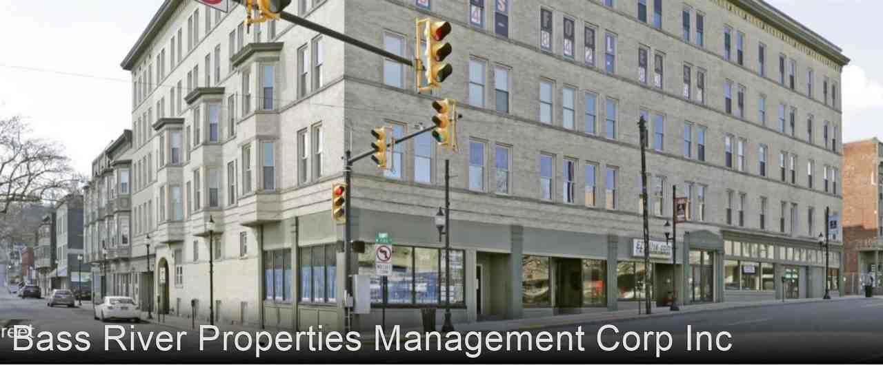 207 West Pike Street Apartments 207 W Pike St, Clarksburg, WV 26301