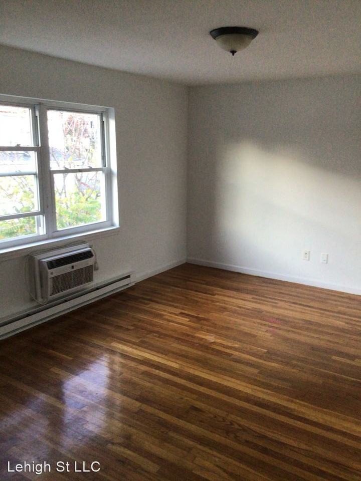 15 Lehigh St Apartments in Hackensack, NJ 07601 Zumper