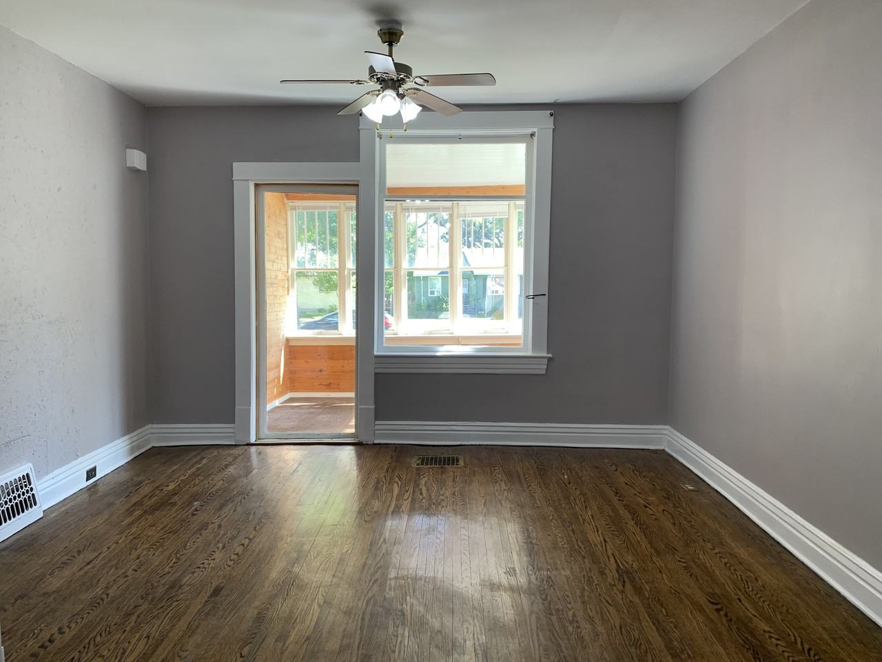 695 Jubilee Avenue Apartments 695 Jubilee Ave, Winnipeg, MB R3L 1P5