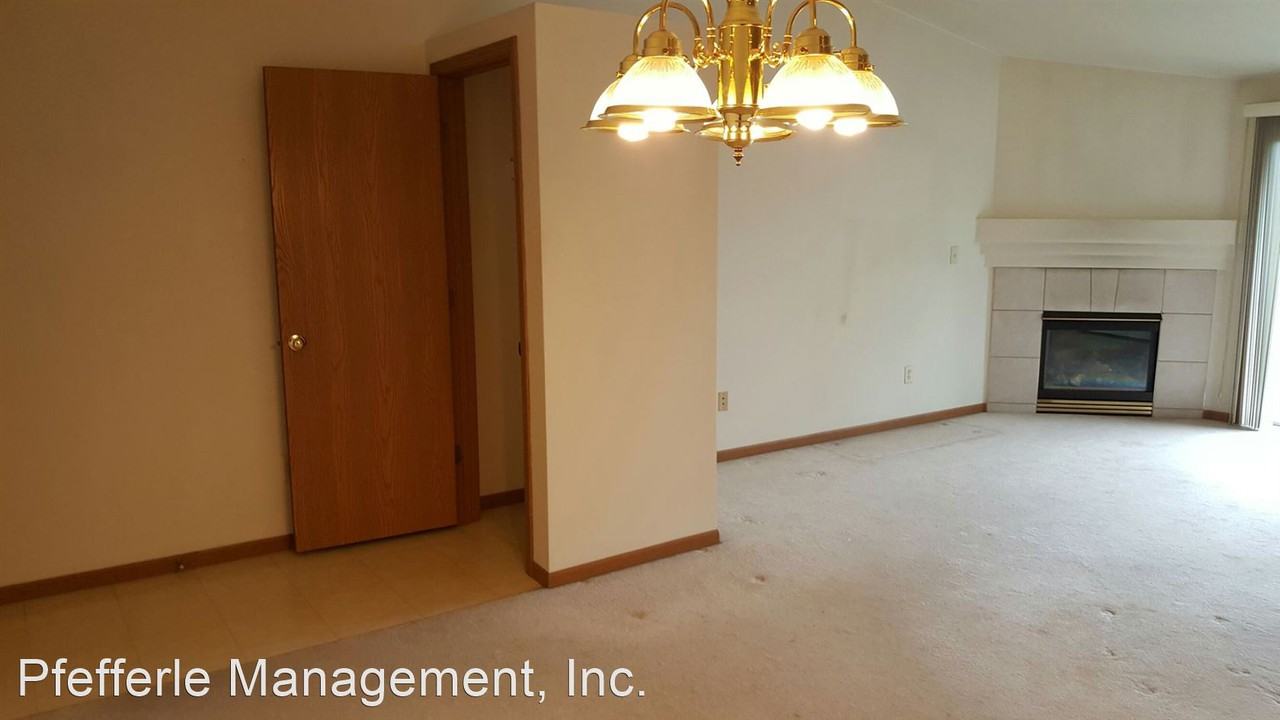 Meet your new home at Stone Ridge Estates in Neenah! Apartments 1810