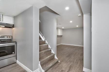 1000 Fennell Ave E Apartments in Hampton Heights, Hamilton, ON L8T 1P9