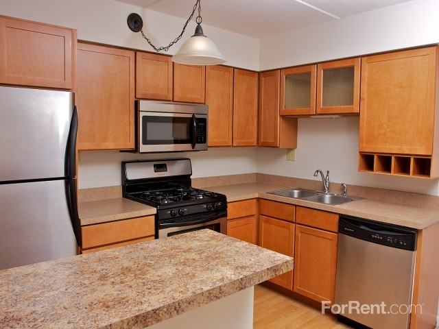 Burnwood Apartments 210 W Woodland Ave, Lombard, IL 60148 Zumper