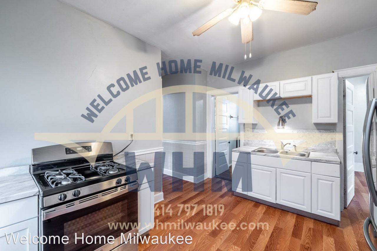 28002802 N Holton Street Apartments 2800 N Holton St 2802