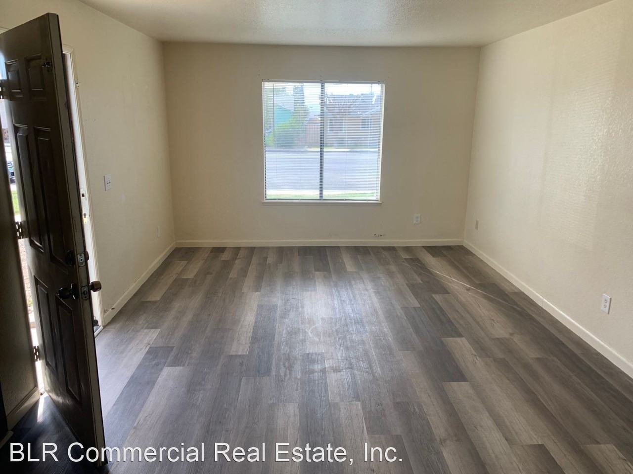 129 W. San Joaquin St. and 109 N. A Avenue Apartments in Avenal, CA