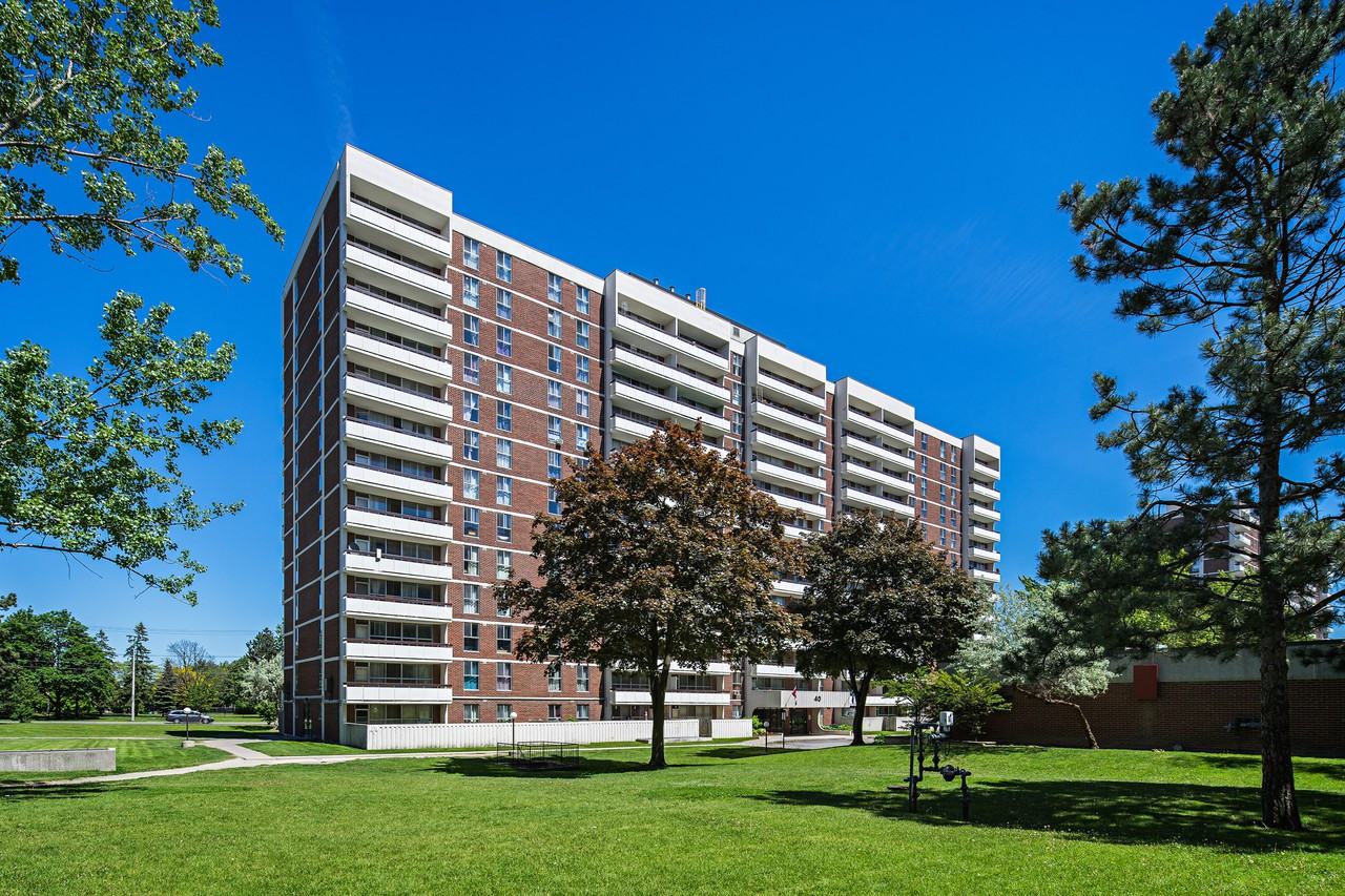 10 Bridletowne Circle 20, 30, 40 & 50 Aurora Court Apartments 10