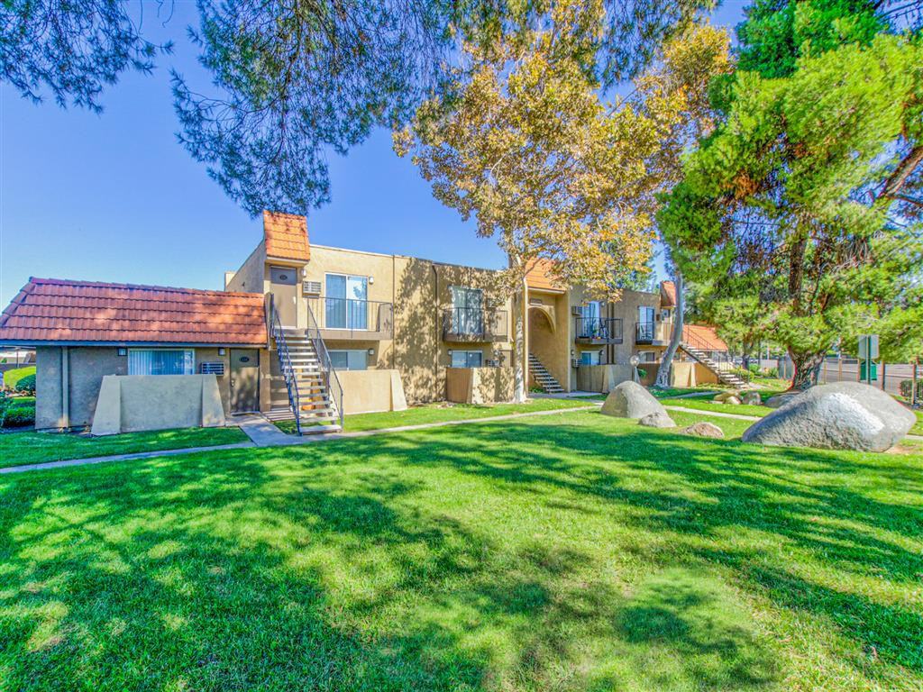 Woodlake Apartments 2240 Bear Valley Pkwy, Escondido, CA 92027 Zumper