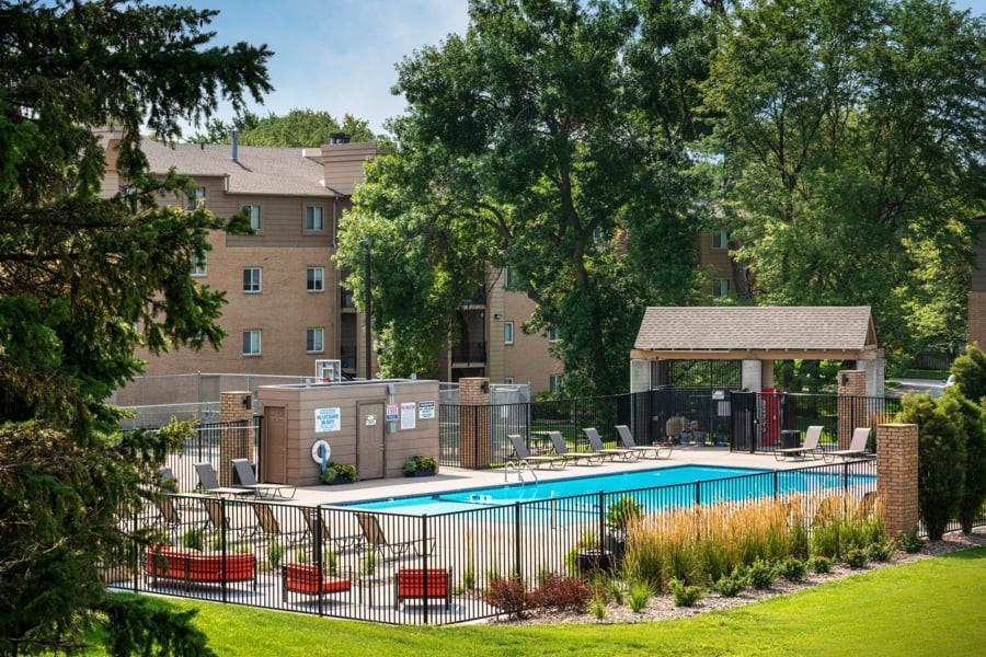 Wycliffe by Broadmoor Apartments 15202 Wycliffe Dr, Omaha, NE 68154