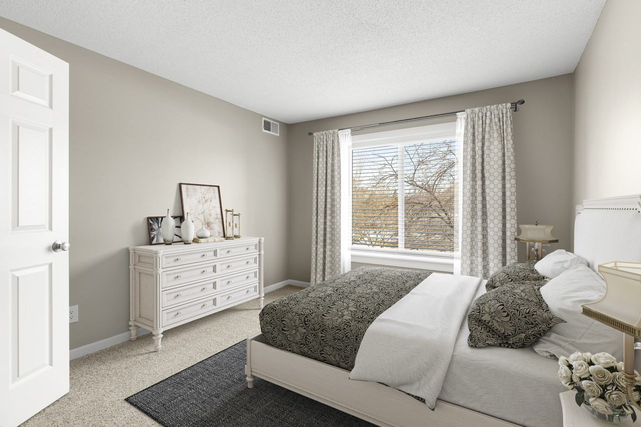 The Riverwood Apartments 1015 Sibley Memorial Hwy, Lilydale, MN 55118