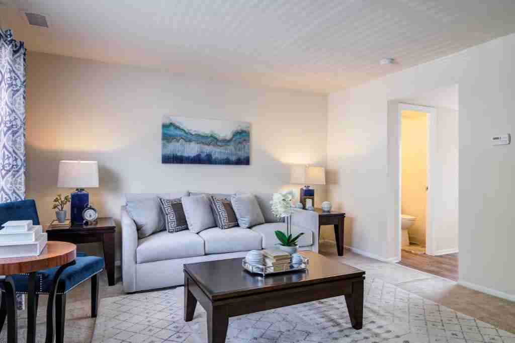 The Townhomes at Diamond Ridge Apartments 2531 Sarrington Cir