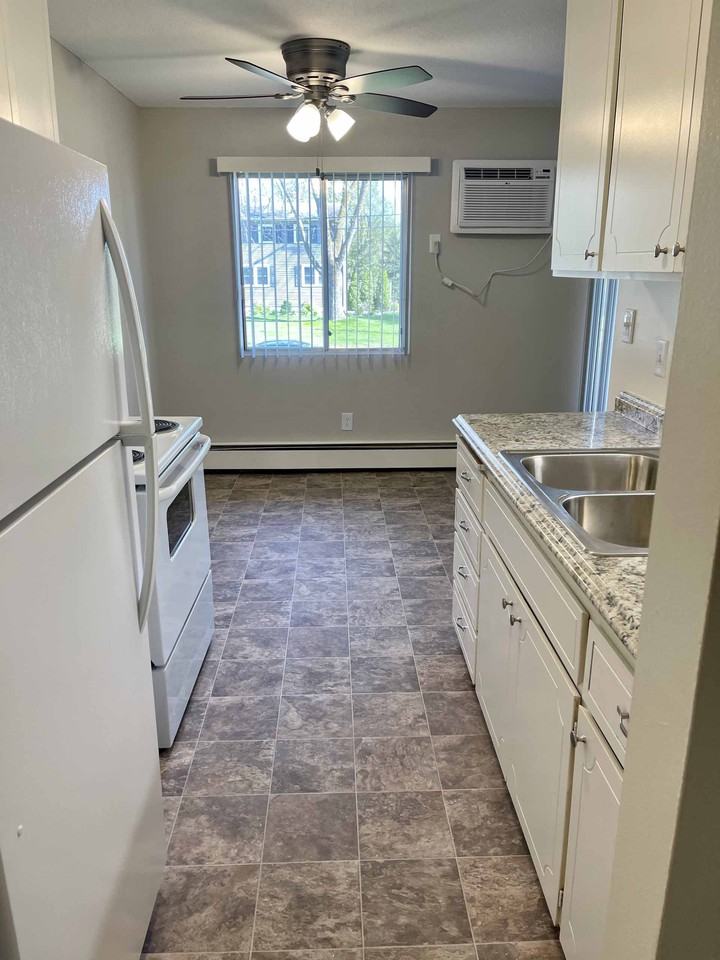 Charlton Terrace Apartments 212 Thompson Ave W, West St Paul, MN