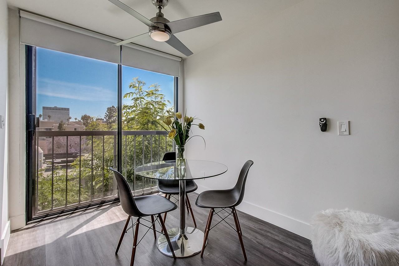 Kingsley Tower Apartments 333 S Kingsley Dr, Los Angeles, CA 90020