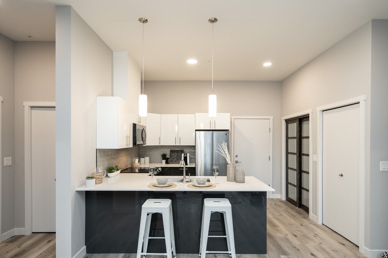 Crossings At The Refinery District Apartments 425 Ballantrae Dr