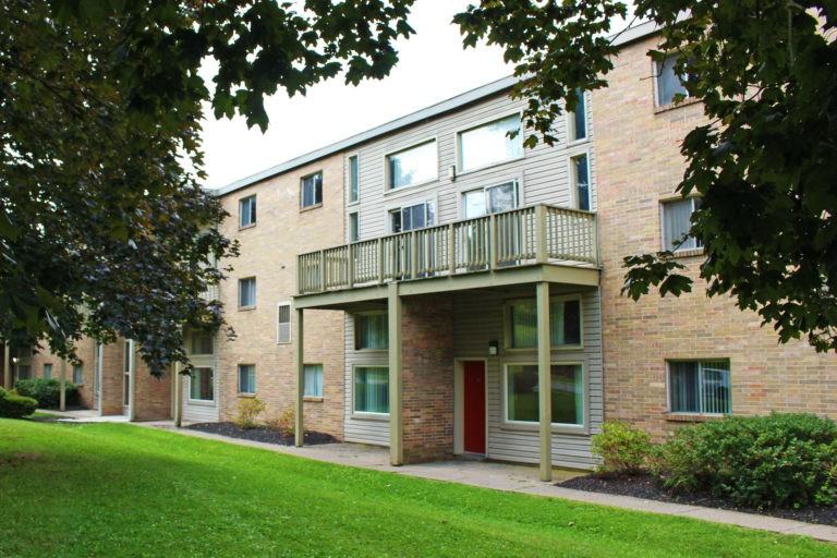 University Terrace Apartments 818 Bellaire Avenue, State College, PA