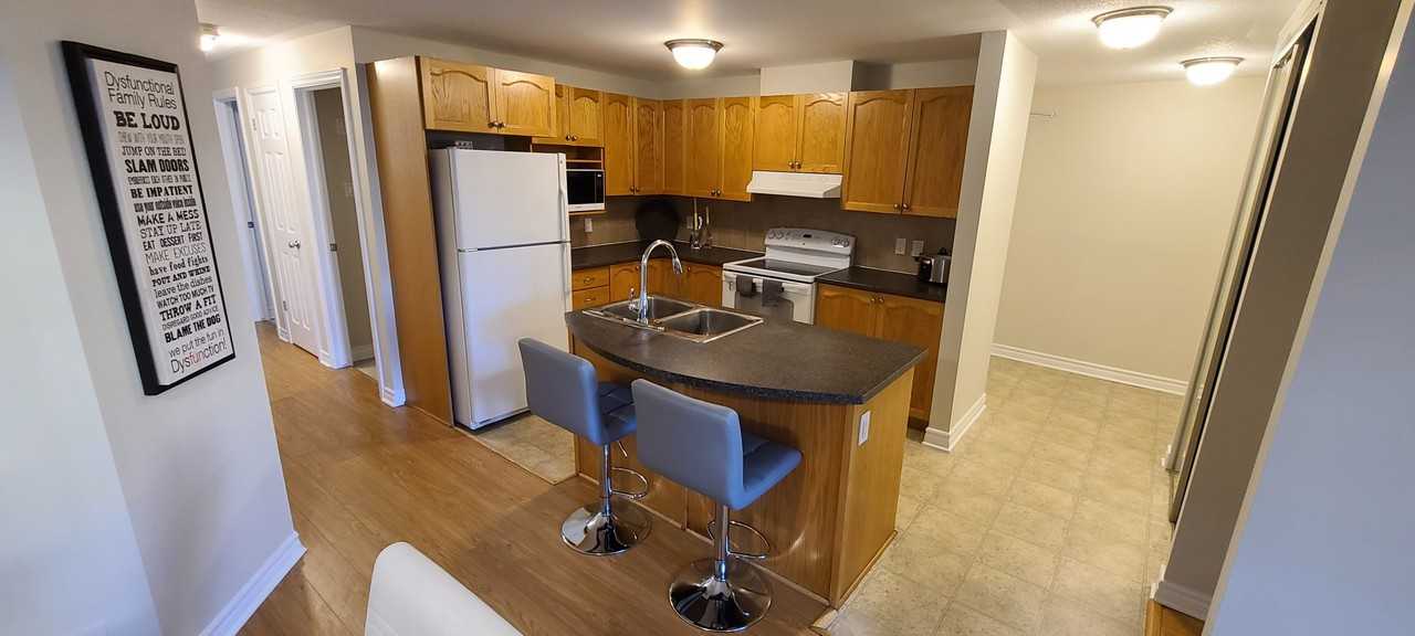 236 Paseo Private 4 Apartments 236 Paseo Pvt, Ottawa, ON K2G 4N7