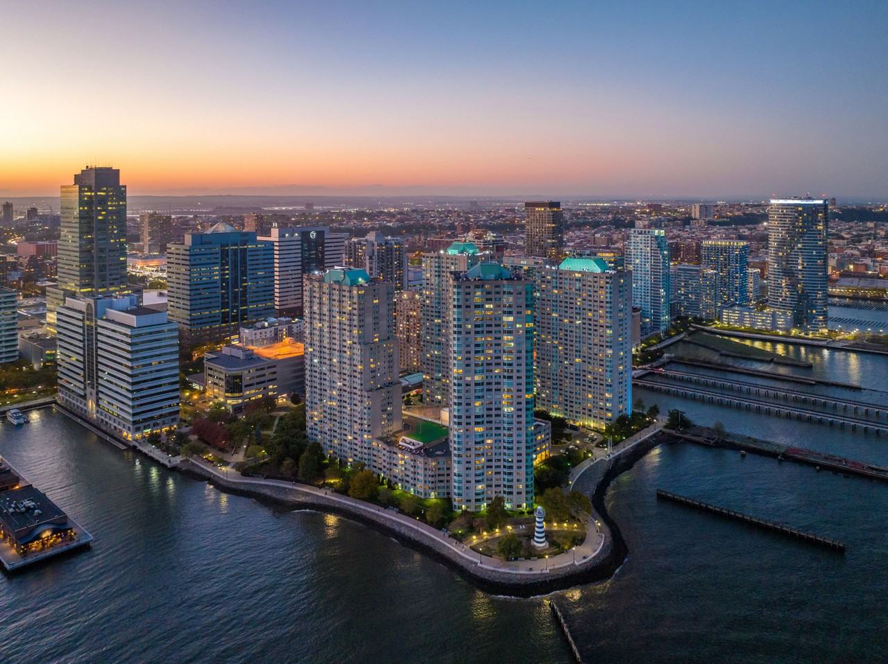 Beach at Newport Apartments 180 River Dr, Jersey City, NJ 07310 Zumper