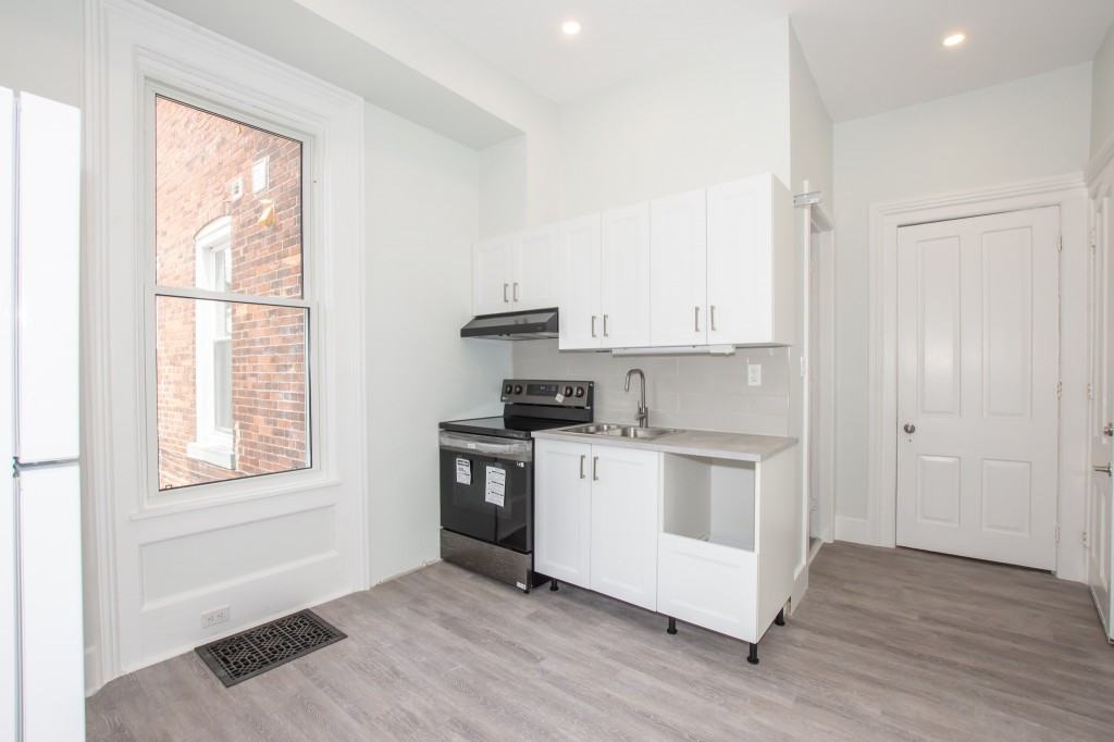 87 Russell Avenue 1 Apartments 87 Russell Ave, St. Catharines, ON