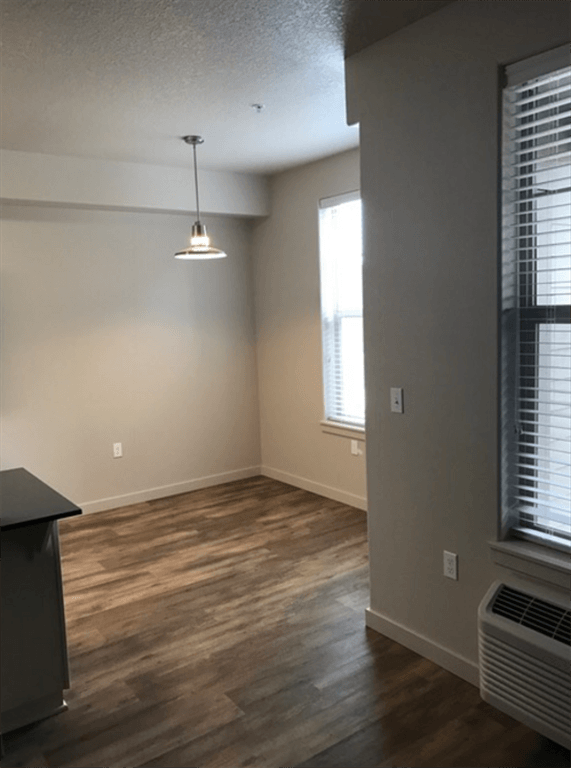 Gravens Grove Apartments 13060 Sw Dickson St, King City, OR 97224