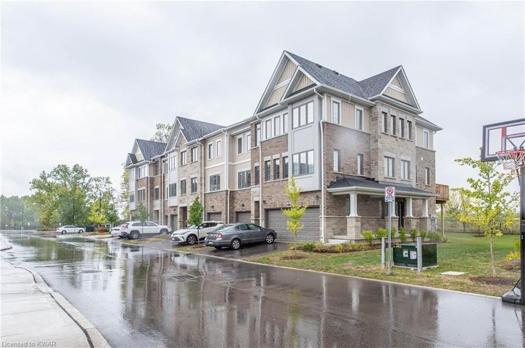 16 Bank Swallow Cres, Kitchener, ON N2P 0J7, CAN 3 bedroom House