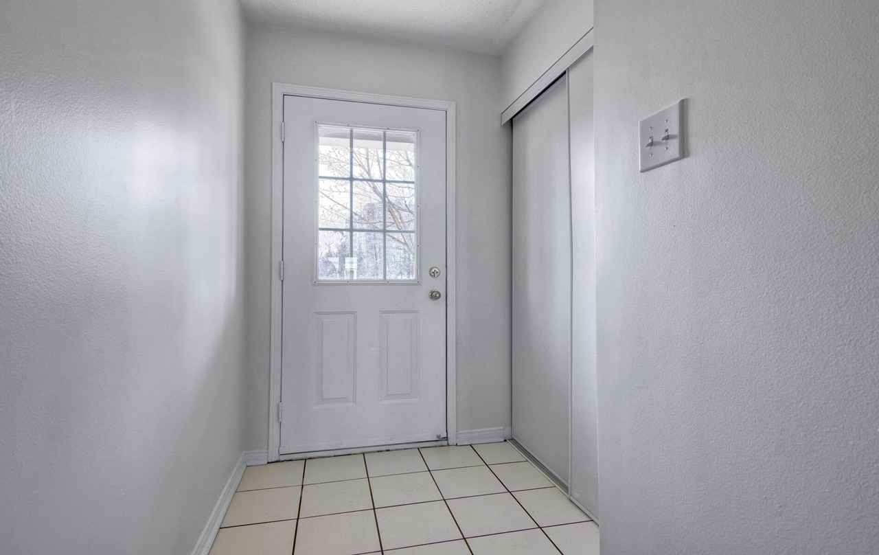 Daniels Gateway, Erin Centre Apartments 2900 Rio Crt, Mississauga, ON