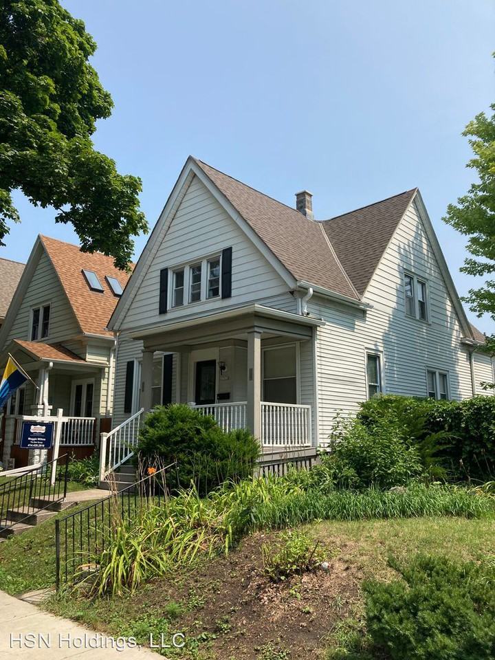 2920 N. Pierce St. Apartments 2920 N Pierce St, Milwaukee, WI 53212