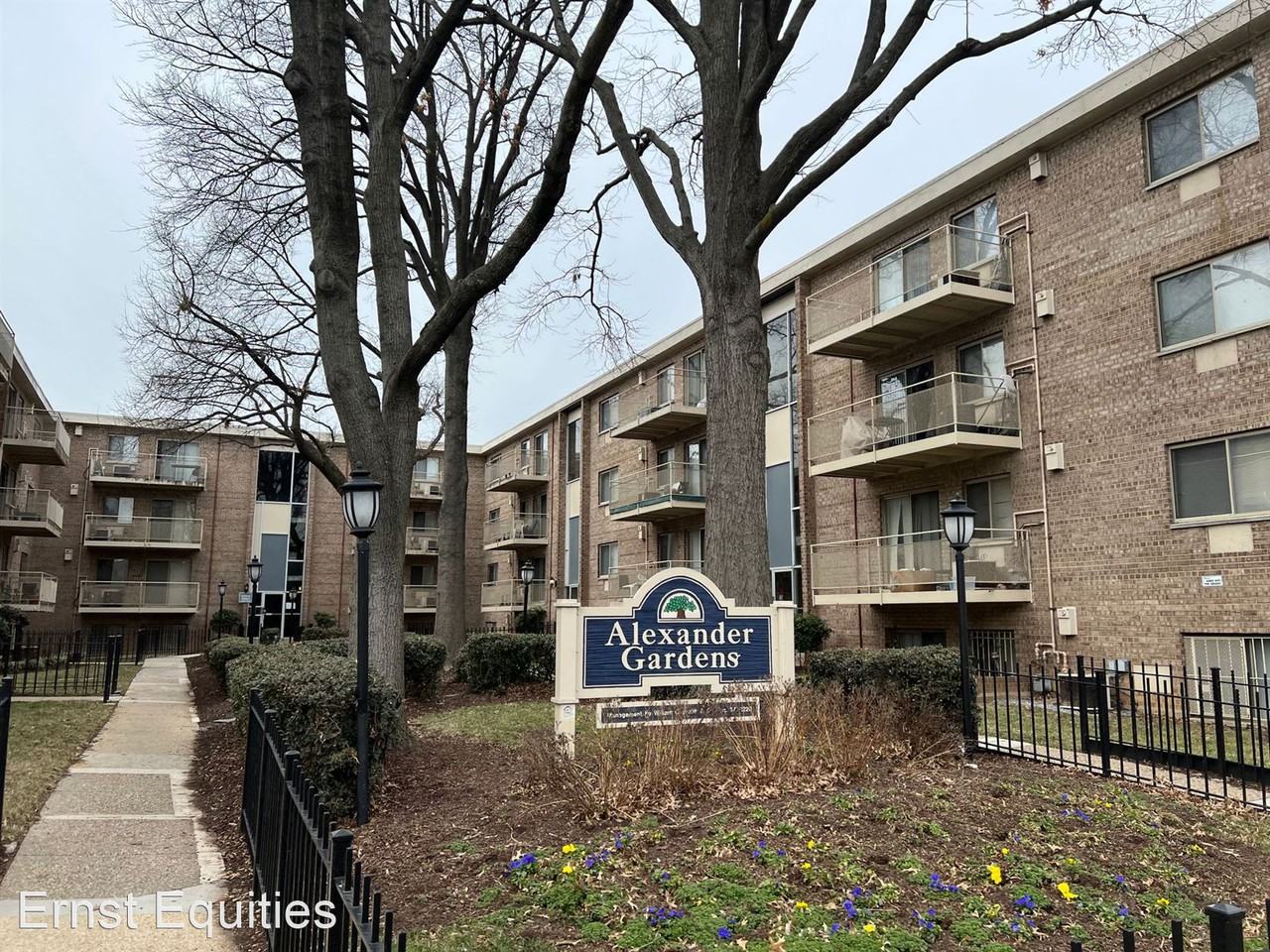 Take A Break From Fast Paced Living in Anacostia Apartments 1611 17th