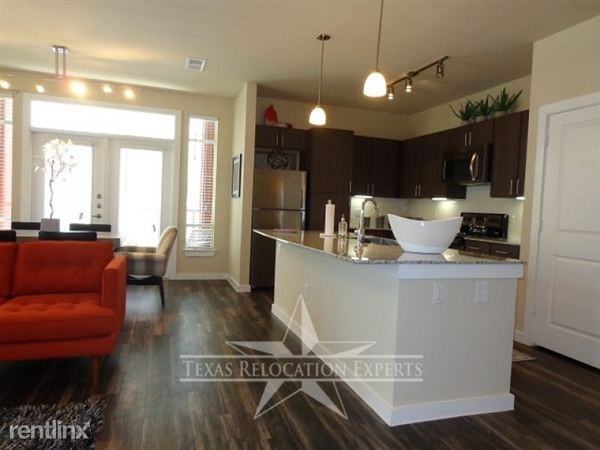 Fredericksburg and Huebner 1484 Apartments Fredericksburg Rd, San