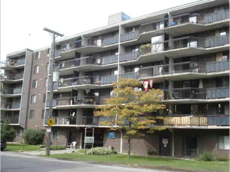Coté Manor 550 Cote St, Ottawa, ON K1K 4C8 Apartment for Rent