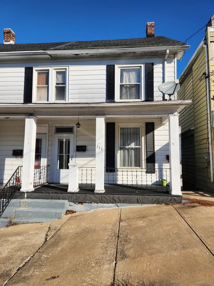 111 SOUTH CHARLES STREET Apartments 111 S Charles St, Red Lion, PA