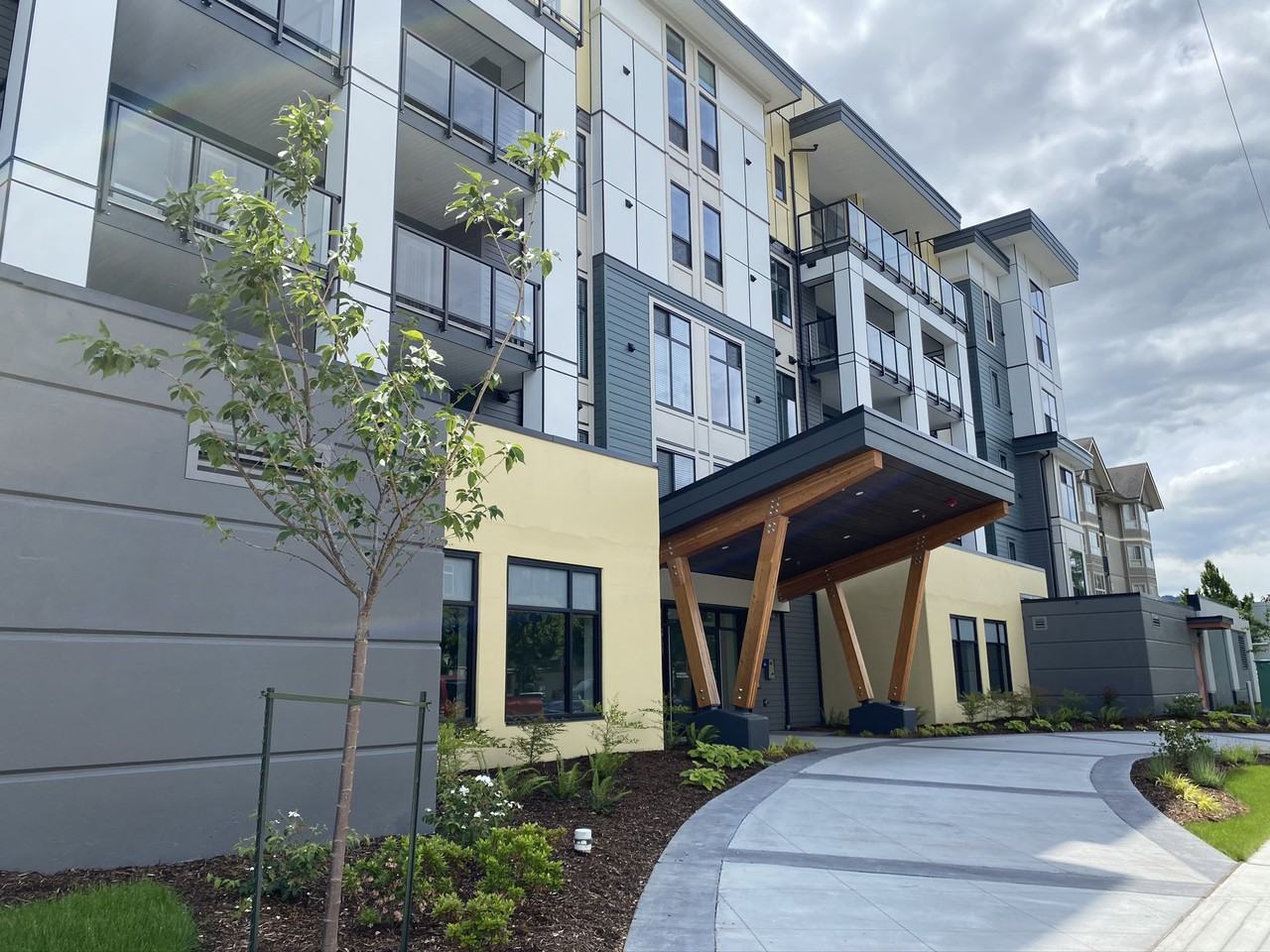 Sawyer Apartments 45892 Chesterfield Avenue, Chilliwack, BC V2P 1M4