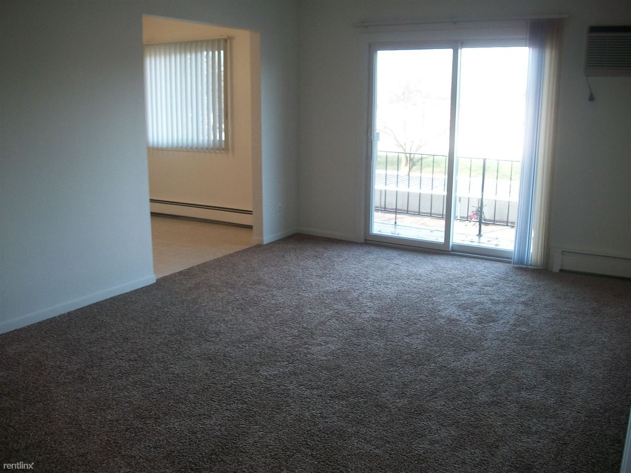 Village Square Apartments 902 N Scheurmann Rd, Essexville, MI 48732