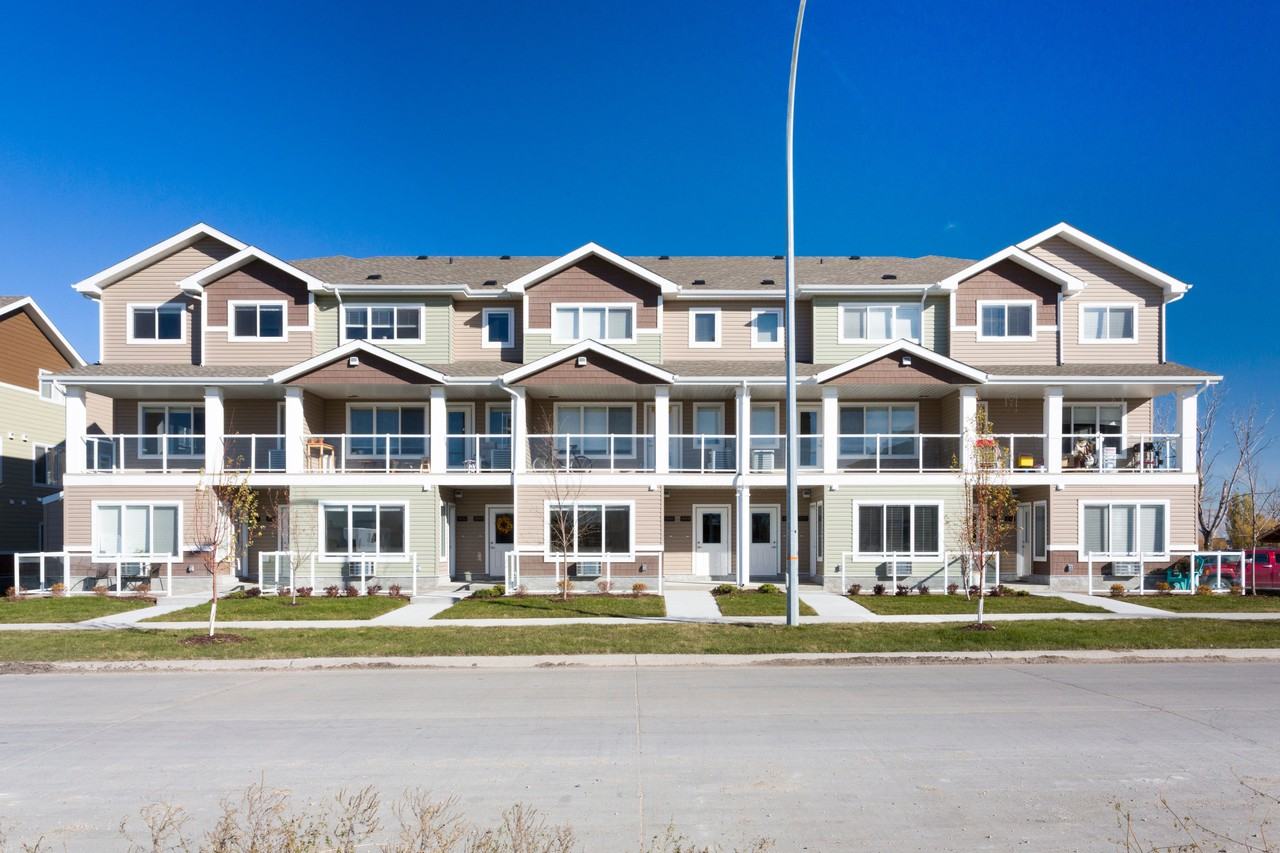 Element Townhomes in West Transcona Townhouses 30 El Tassi Dr