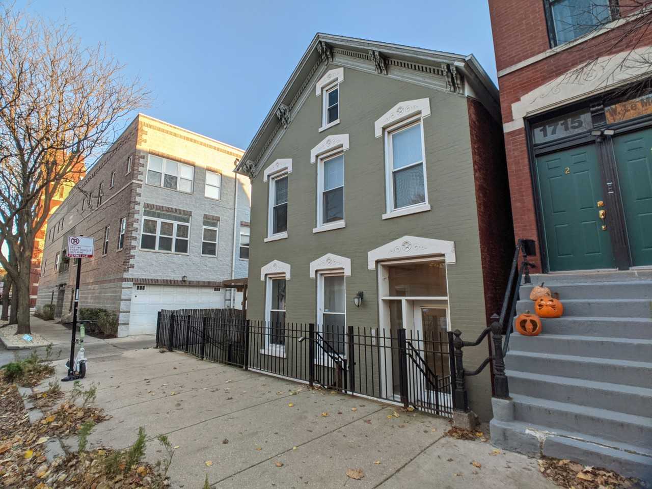 1713 W Le Moyne St Apartments in West Town, Chicago, IL 60622 Zumper