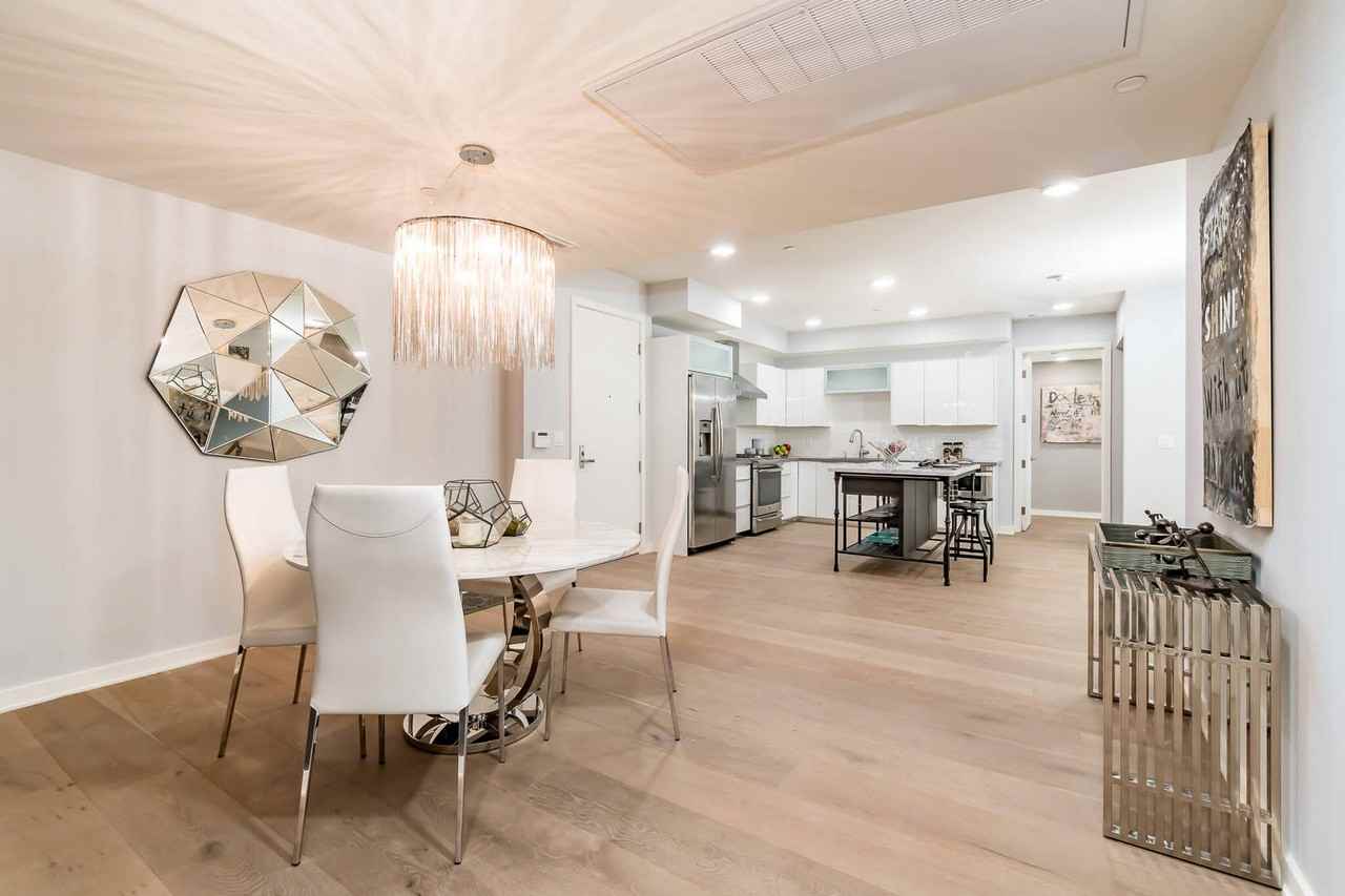 Windsor Square Villas Apartments 850 Crenshaw Blvd, Los Angeles, CA