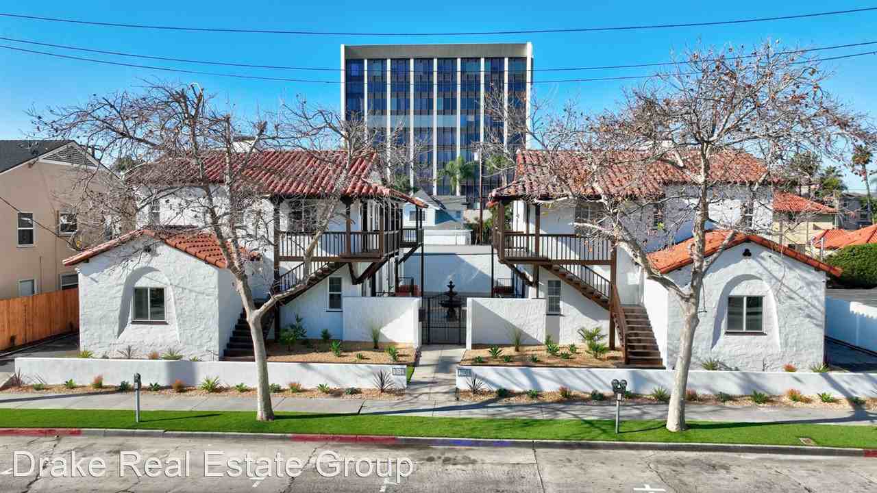 Newly Renovated Spanish Villa Apartment Homes in Santa Ana Apartments