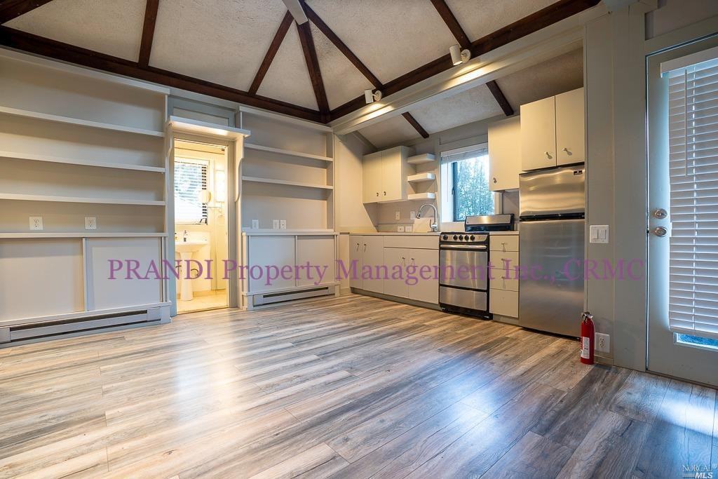 10 Red Rock Way Apartments in Rafael Meadows Los Ranchitos, San