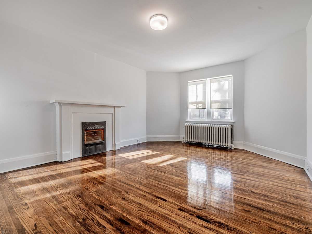 310312 Lonsdale Road Apartments in Forest Hill, Toronto, ON M4V 1X4