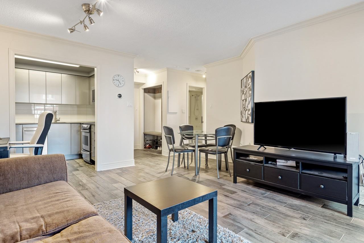 107959 North River Road Apartments 959 North River Rd, Ottawa, ON