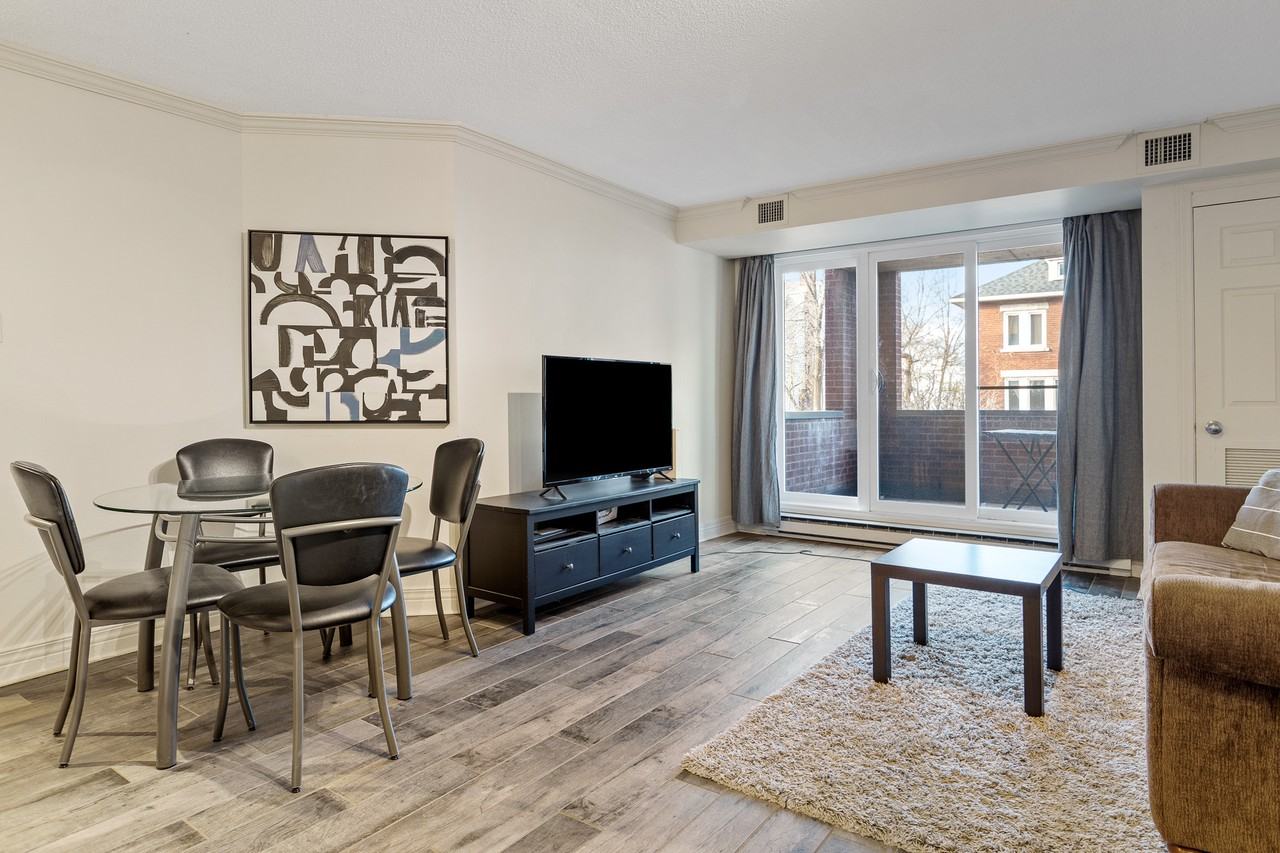 107959 North River Road Apartments 959 North River Rd, Ottawa, ON