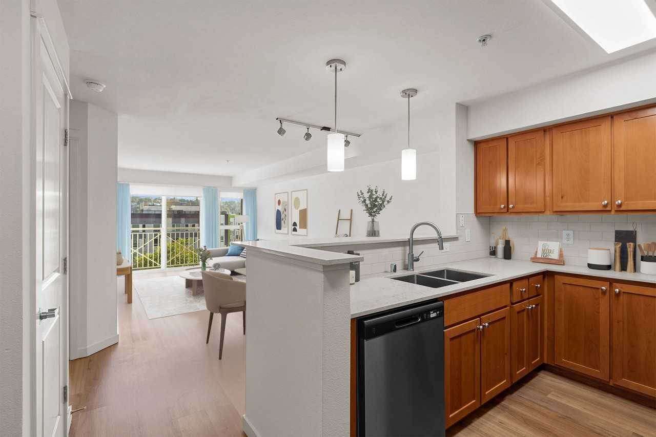 Dexter Lake Union Apartments 1215 Dexter Ave N, Seattle, WA 98109