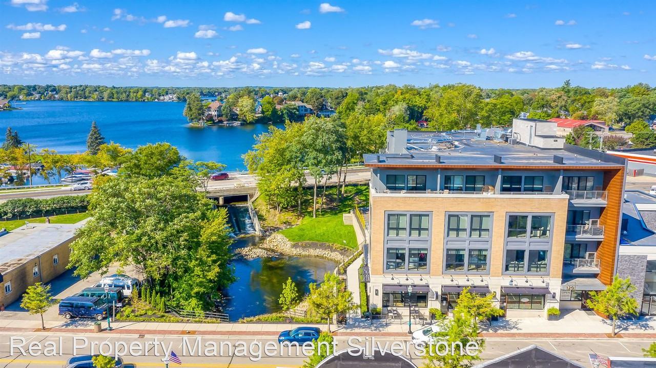 120 South Broadway Apartments 120 S Broadway St, Lake Orion, MI 48362