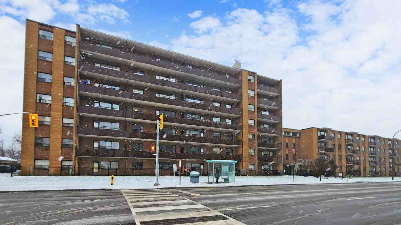 535 The East Mall Apartments in Eatonville, Toronto, ON M9B 4A4 Zumper