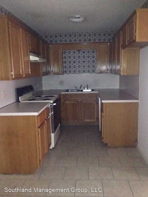 3019A 3019B Laura Lane Apartments in Van Buren, AR 72956 Zumper