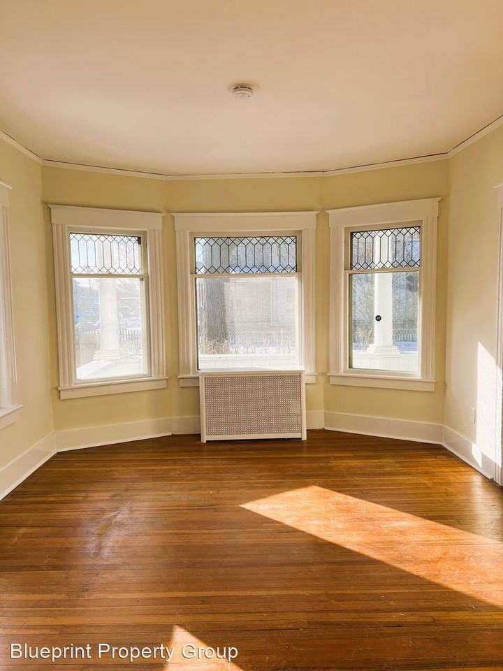 9395 Stoddard Ave Apartments 93 Stoddard Ave 95, Pittsfield, MA