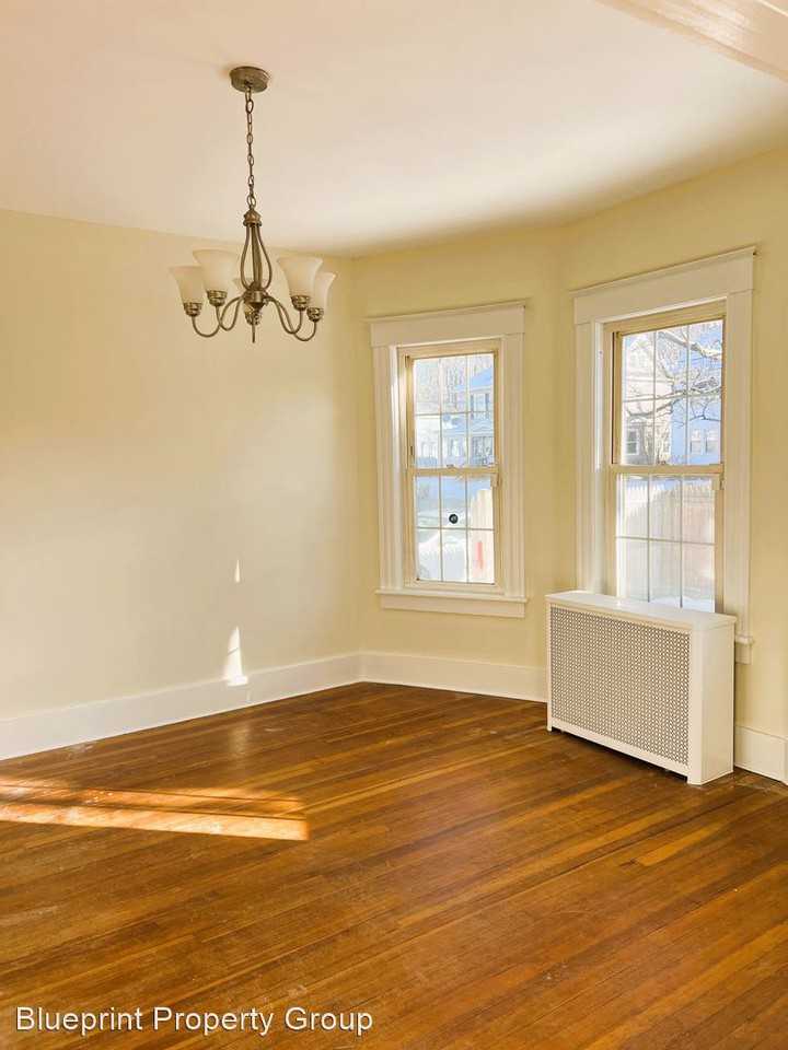 9395 Stoddard Ave Apartments 93 Stoddard Ave 95, Pittsfield, MA