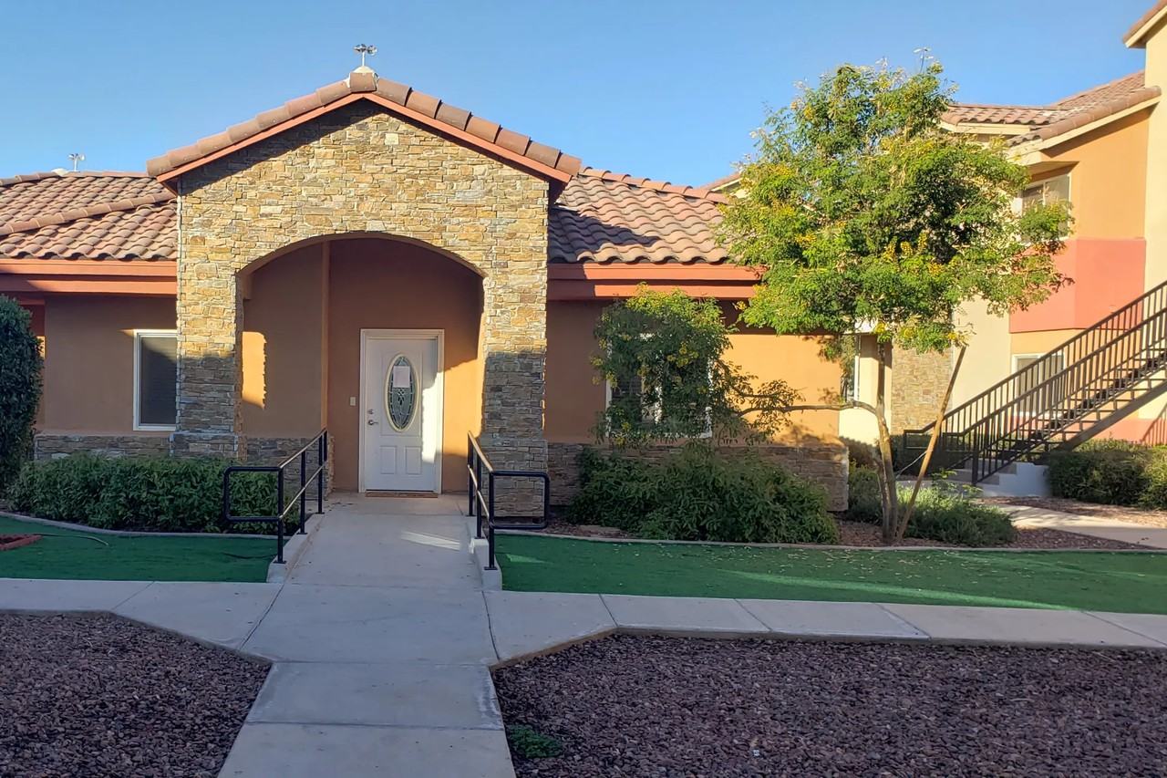 Desert View Apartments 600 N 96th Ave, Tolleson, AZ 85353 Zumper