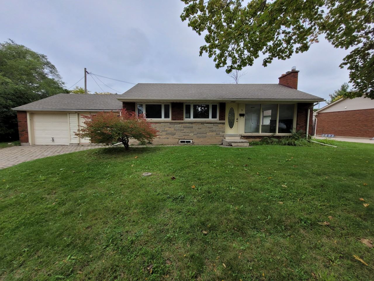 5 Byrne Blvd Apartments in Glenridge, St. Catharines, ON L2T 2H8 Zumper