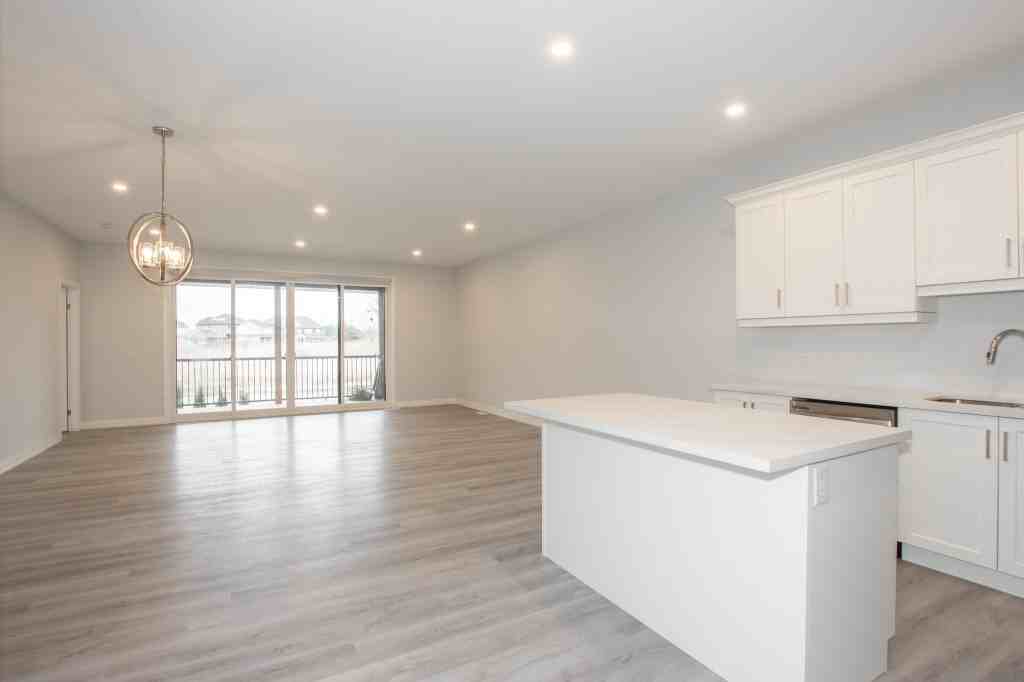 300 Richmond Street 33 Apartments 300 Richmond St, Thorold, ON L2V