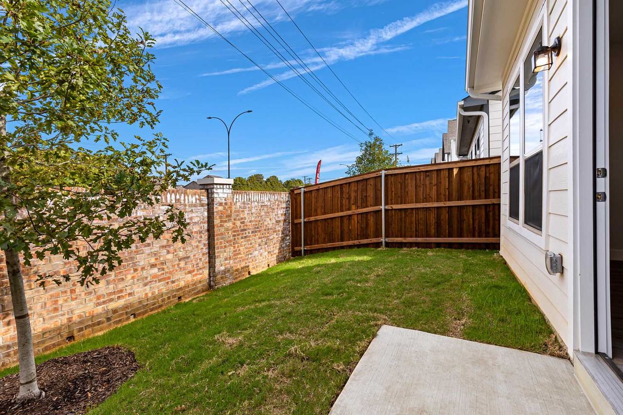 Mission on Ascension Apartments 2501 Ascension Blvd, Arlington, TX