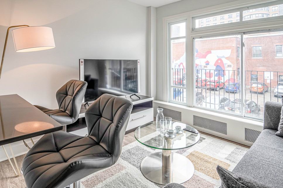 105 Rue Milton Apartments in MiltonParc, Montréal, QC H2X 1V4 Zumper