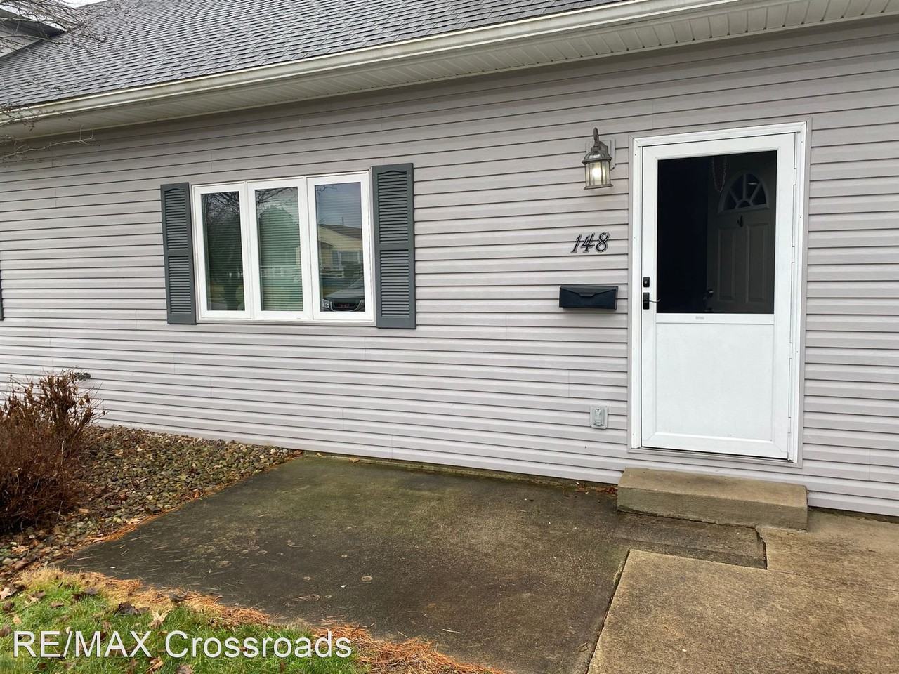 2bed Strasburg Duplex Apartments 148 2nd St Se 156, Strasburg, OH